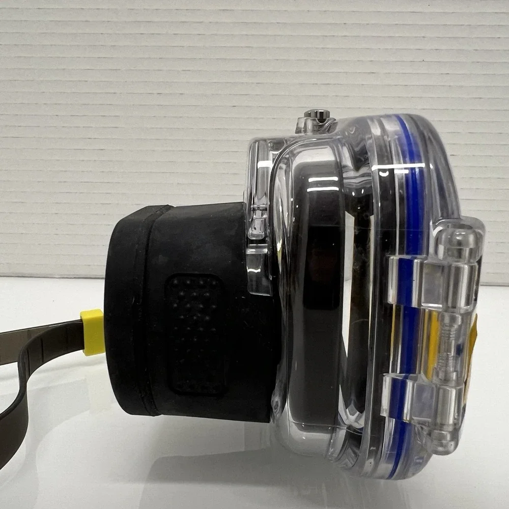 Sony MPK-NA Marine Pack Underwater Housing for Cyber-shot DSC-N1 40m/132ft